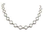 Ezüst karlánc, opál kövekkel